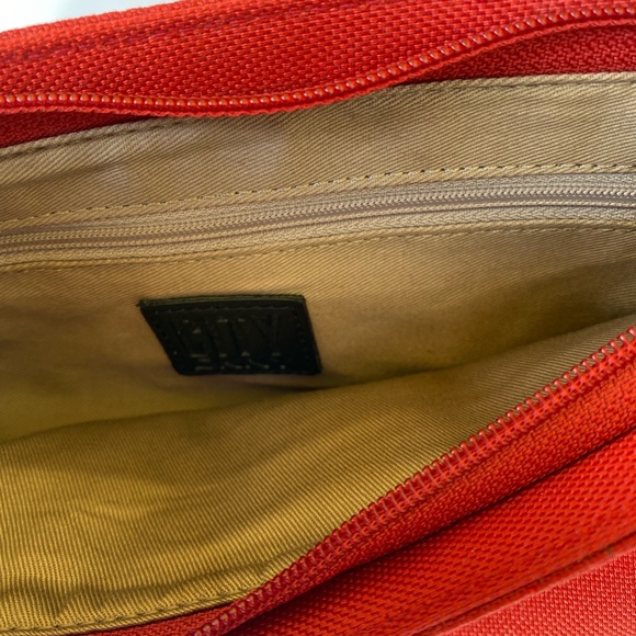 City DKNY bag red+black color - Picture 10 of 12